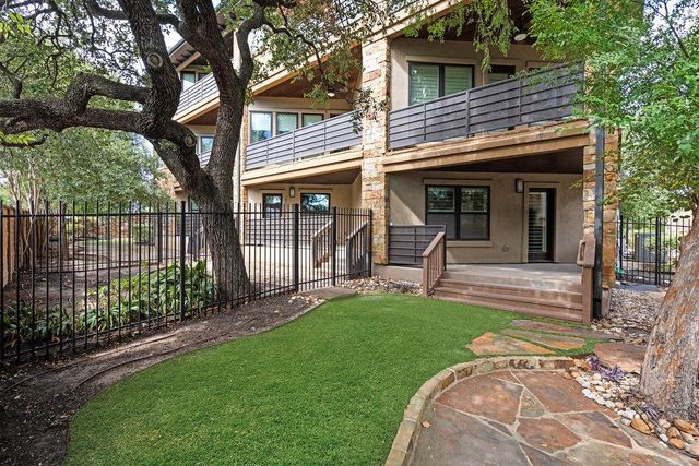 6533 E Hill DR 3, Austin, TX 78731