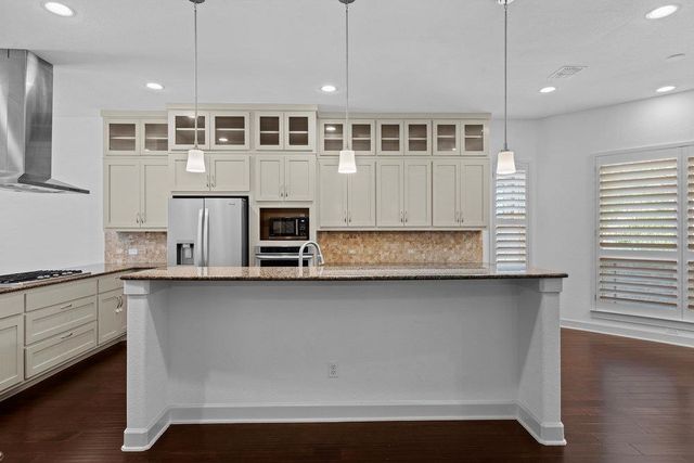 6533 E Hill DR 3, Austin, TX 78731