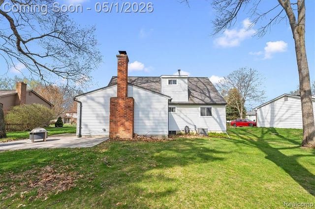 3411 Ashley Drive, Lake Orion, MI 48359