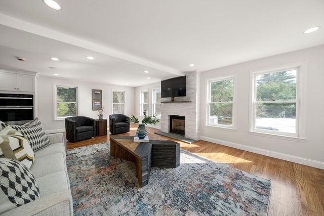 99 Corn Rd, Bolton, MA 01740