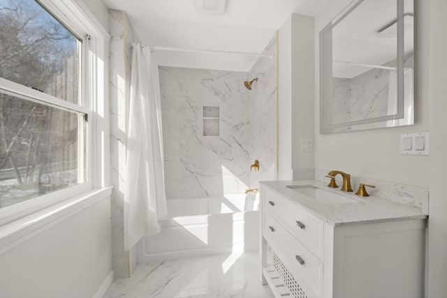 99 Corn Rd, Bolton, MA 01740