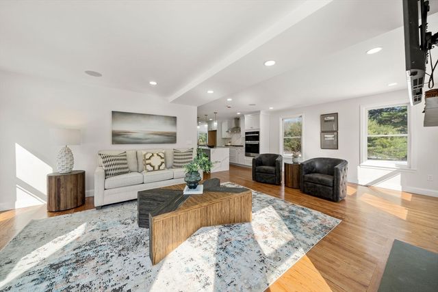 99 Corn Rd, Bolton, MA 01740