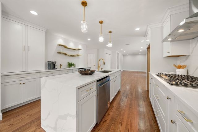 99 Corn Rd, Bolton, MA 01740