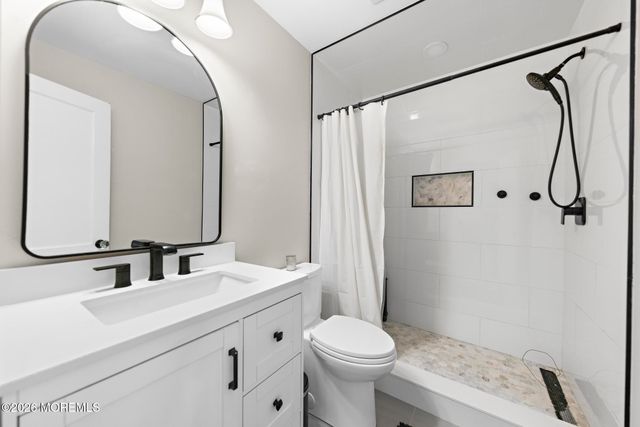 20 Weston Place, Eatontown, NJ 07724