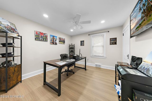 20 Weston Place, Eatontown, NJ 07724