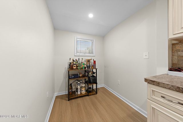 20 Weston Place, Eatontown, NJ 07724