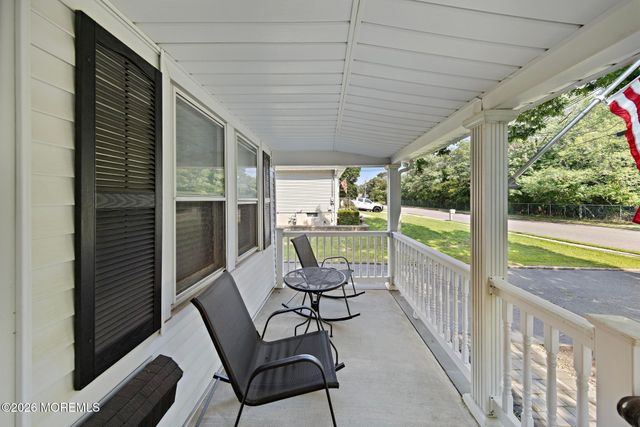 20 Weston Place, Eatontown, NJ 07724
