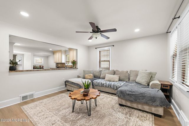 20 Weston Place, Eatontown, NJ 07724