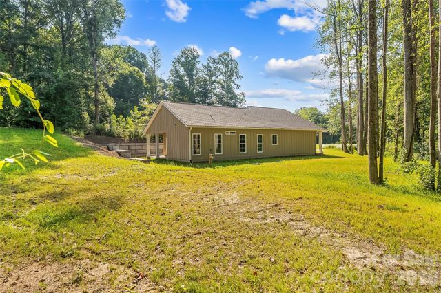 156 Oakdale Drive, Morganton, NC 28655