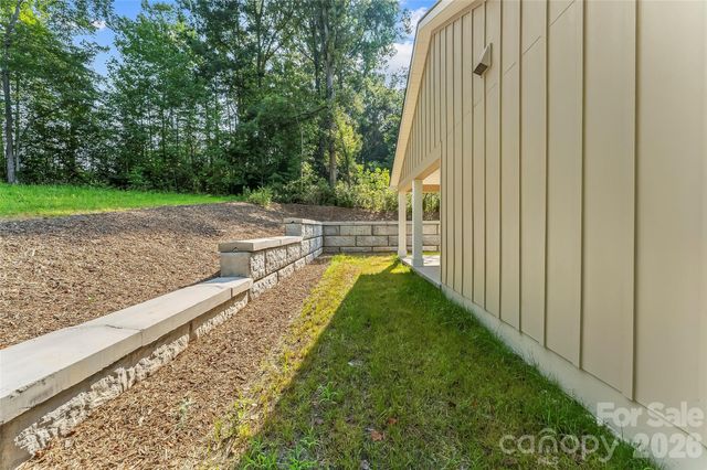 156 Oakdale Drive, Morganton, NC 28655