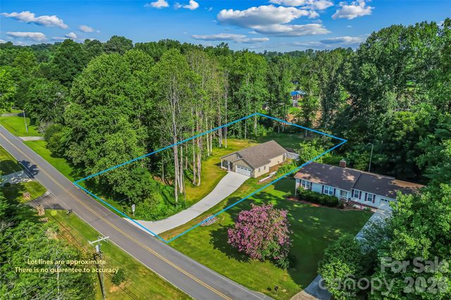 156 Oakdale Drive, Morganton, NC 28655