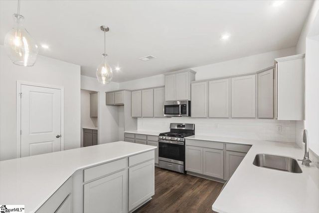 14 Stumphouse Street, Greenville, SC 29607