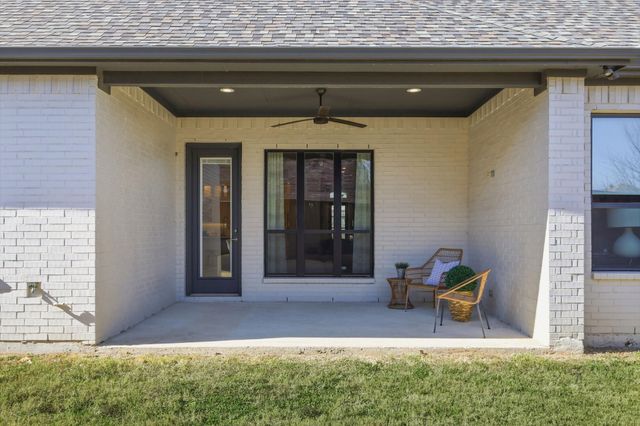 7616 Ira Drive, North Richland Hills, TX 76182