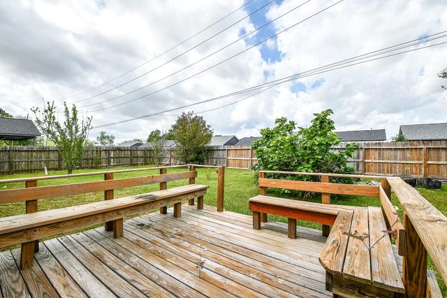 4306 W Thunderwood Circle, Fresno, TX 77545