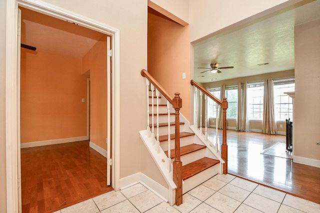 4306 W Thunderwood Circle, Fresno, TX 77545