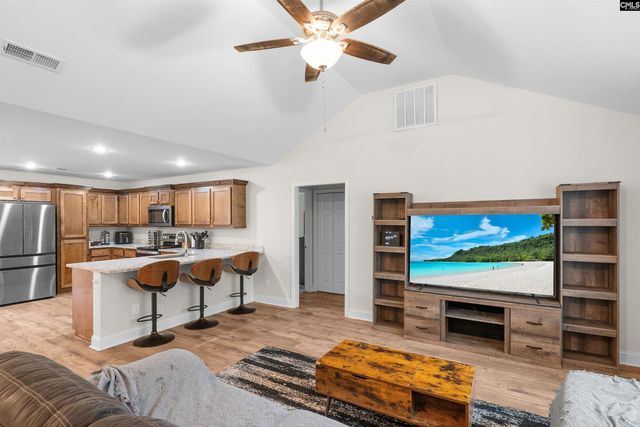 4880 MCLAURIN Road, Wedgefield, SC 29168