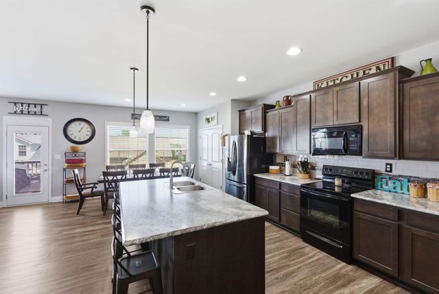 153 Shinnecock Hills Drive, Georgetown, KY 40324
