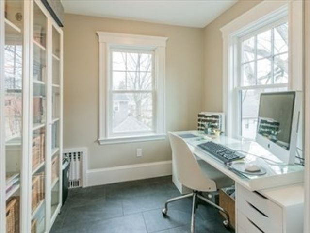 17 Warwick Rd, Watertown, MA 02472