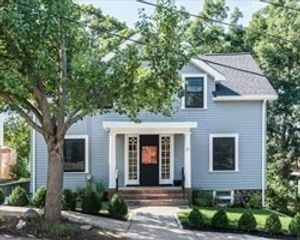 17 Warwick Rd, Watertown, MA 02472