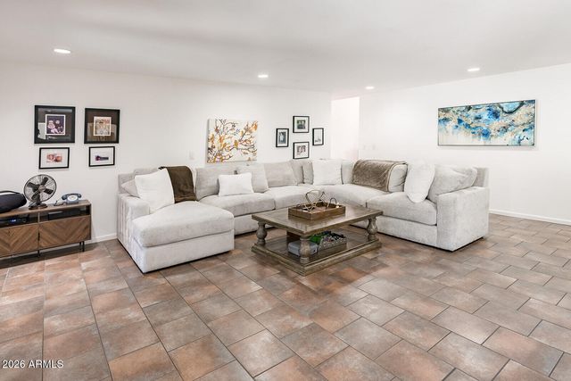 1956 E CARMEN Street, Tempe, AZ 85283