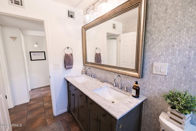 1956 E CARMEN Street, Tempe, AZ 85283