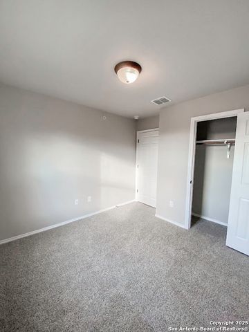 4122 Swans Lndg Unit 302, San Antonio, TX 78217