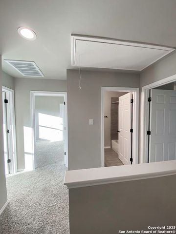 4122 Swans Lndg Unit 302, San Antonio, TX 78217