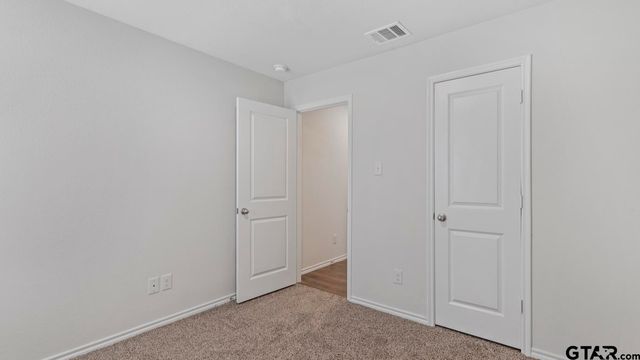 3037 Hidden Valley Drive, Lindale, TX 75771