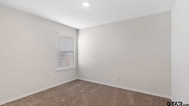 3037 Hidden Valley Drive, Lindale, TX 75771