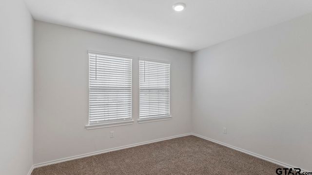 3037 Hidden Valley Drive, Lindale, TX 75771