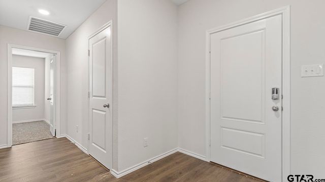 3037 Hidden Valley Drive, Lindale, TX 75771