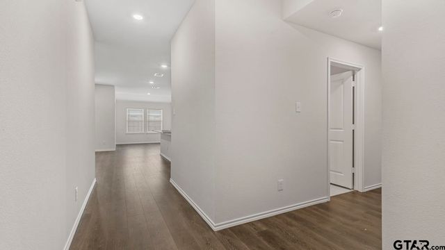 3037 Hidden Valley Drive, Lindale, TX 75771