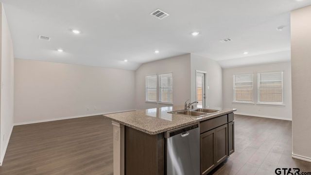 3037 Hidden Valley Drive, Lindale, TX 75771