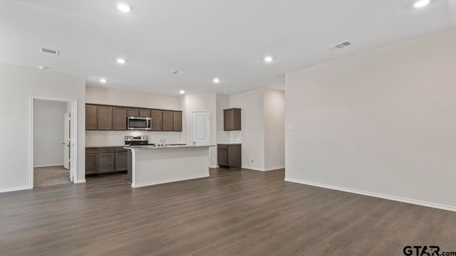 3037 Hidden Valley Drive, Lindale, TX 75771