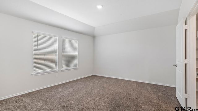 3037 Hidden Valley Drive, Lindale, TX 75771