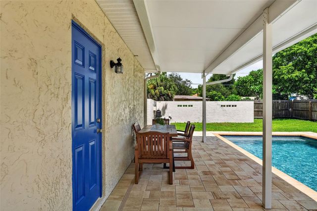 6505 1ST AVENUE N, St Petersburg, FL 33710