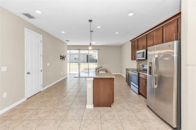 5608 WESTERLY BREEZE PLACE, St Cloud, FL 34771