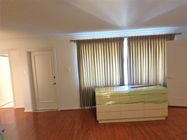 9731 Briar Forest Drive, Houston, TX 77063