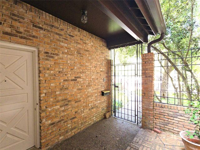 9731 Briar Forest Drive, Houston, TX 77063
