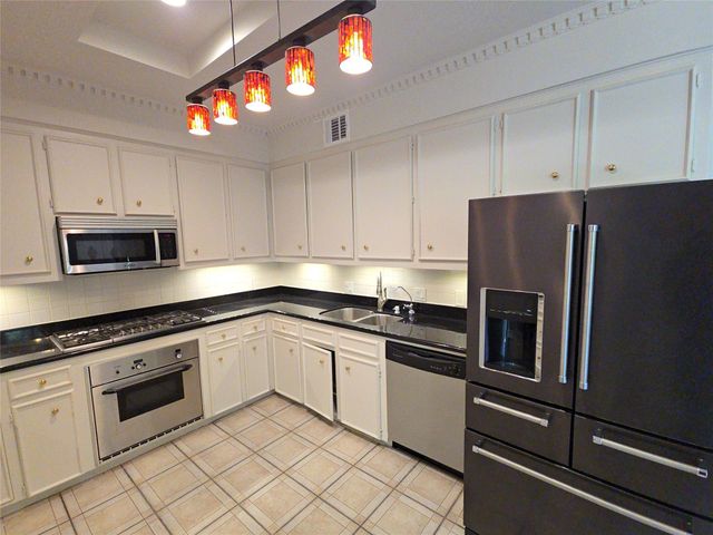 9731 Briar Forest Drive, Houston, TX 77063
