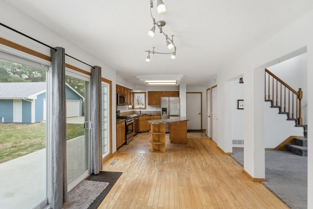 401 Edgewood Lane, Pleasant Hill, IA 50327