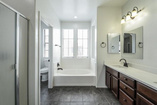 2403 W Dusty Wren Drive, Phoenix, AZ 85085