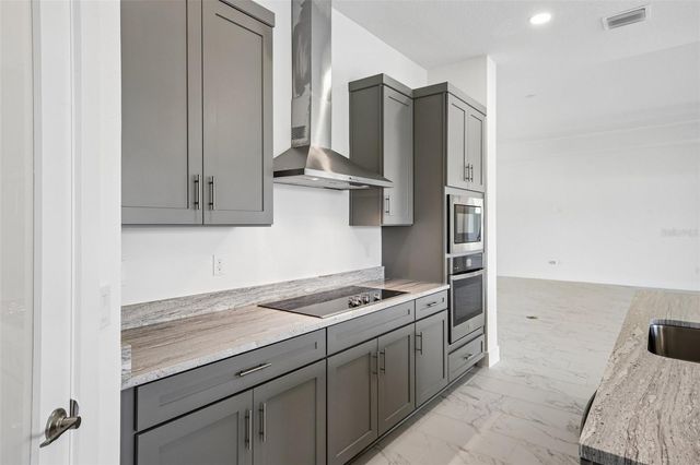 8255 GOLDEN BEACH COURT, Parrish, FL 34219