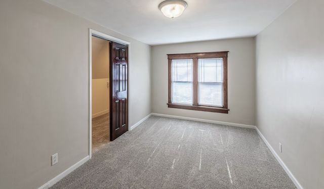 655 Glenwood Avenue, Joliet, IL 60435