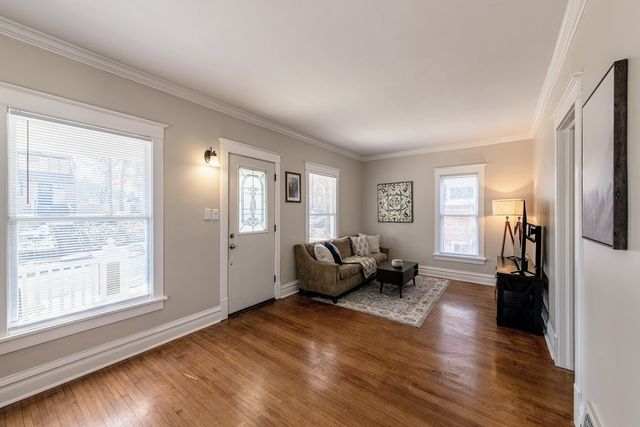 655 Glenwood Avenue, Joliet, IL 60435