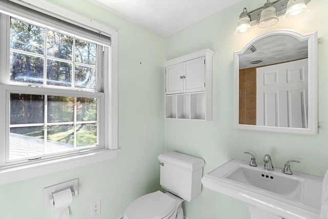 7 Leary Dr., Tewksbury, MA 01876