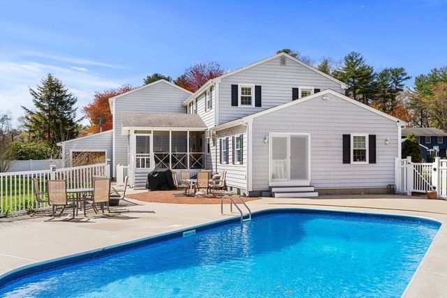 7 Leary Dr., Tewksbury, MA 01876