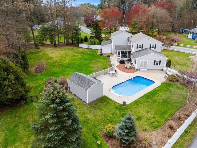 7 Leary Dr., Tewksbury, MA 01876