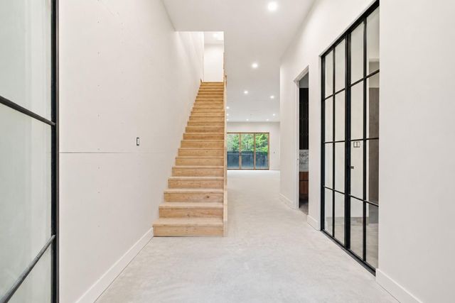 3023 Nottingham Street, West University Place, TX 77005