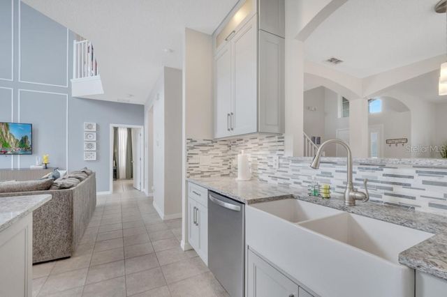 162 CORDOVA AVENUE, Davenport, FL 33897